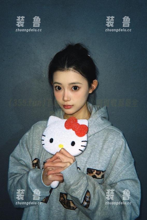 下载355.fun，随时收藏最全吃瓜报道与热议-装徳鲁