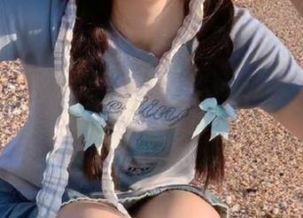 通过58吃瓜网观看爆款瓜视频，了解最新吃瓜动态