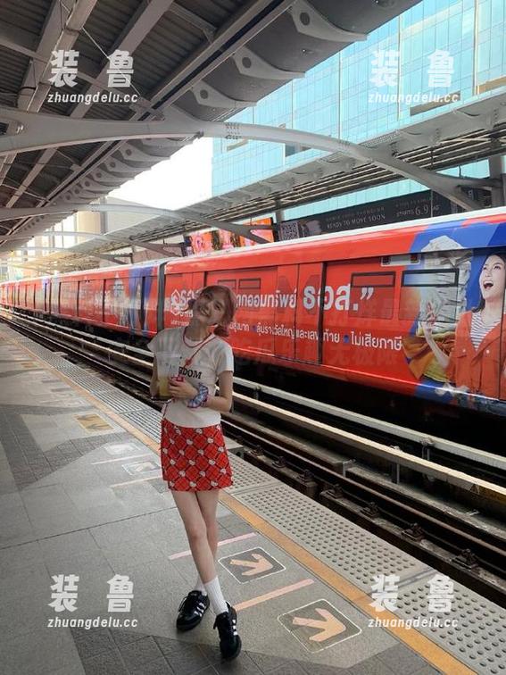 黑料网黑料不打烊最新地址安全下载，吃瓜乐趣无极限-装徳鲁