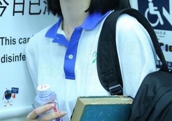 黑料社下载步骤方便，在线登录带你轻松吃瓜不孤单
